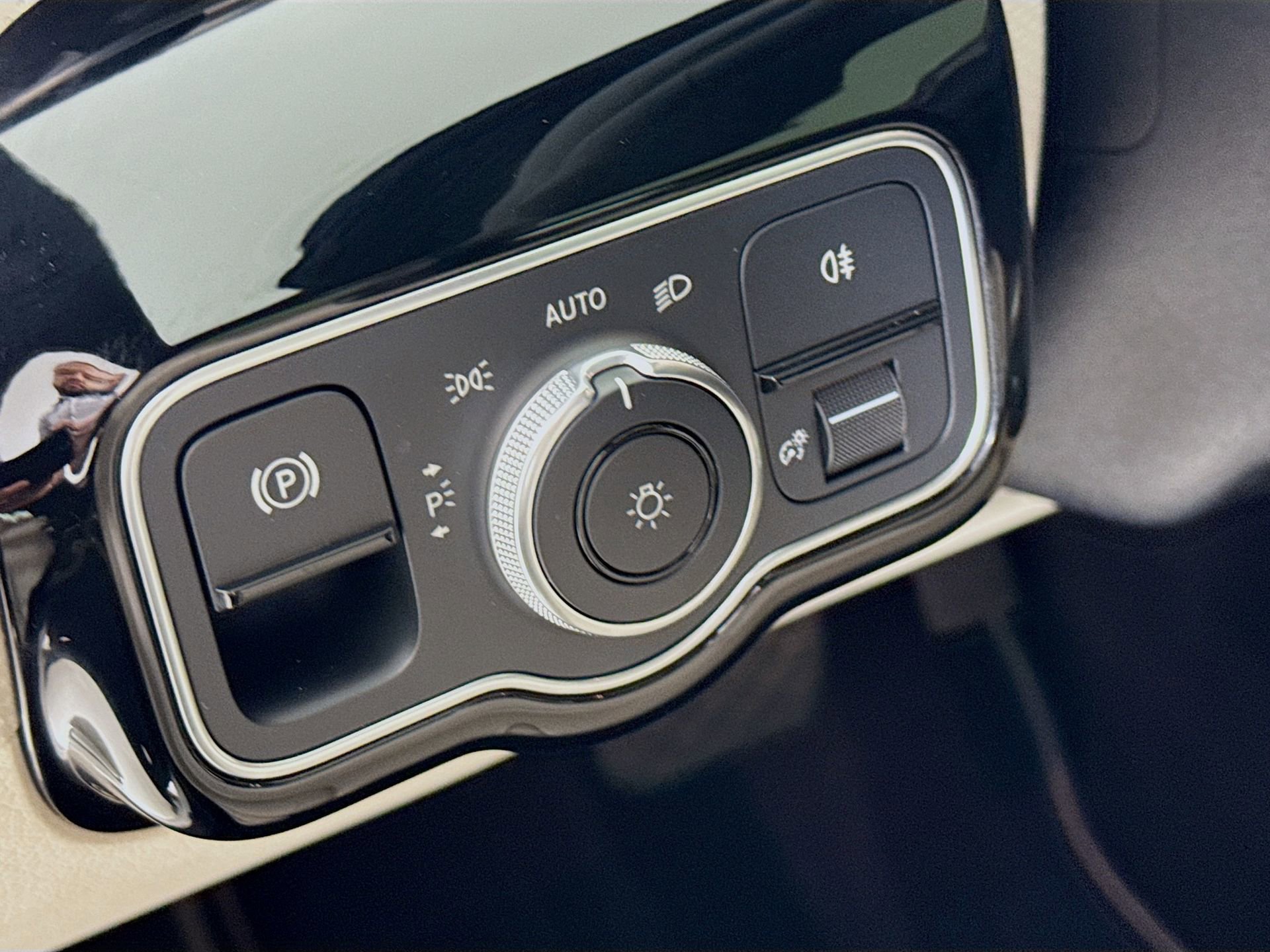 Certified 2025 Mercedes-Benz CLA 250 image 11