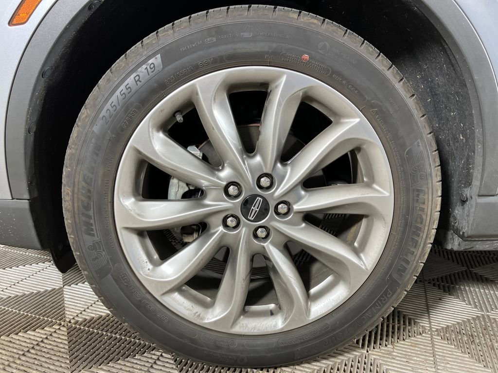 Used 2022 Lincoln Corsair AWD w/ Premium Package image 15
