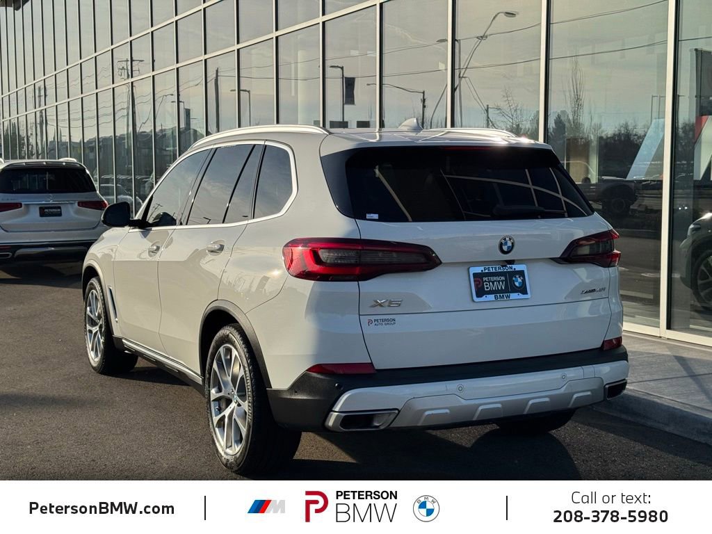 Used 2022 BMW X5 xDrive40i w/ Luxury Seating Package image 4