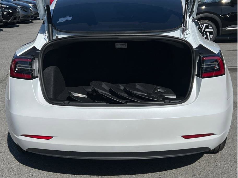 Used 2023 Tesla Model 3 Standard Range RWD image 5