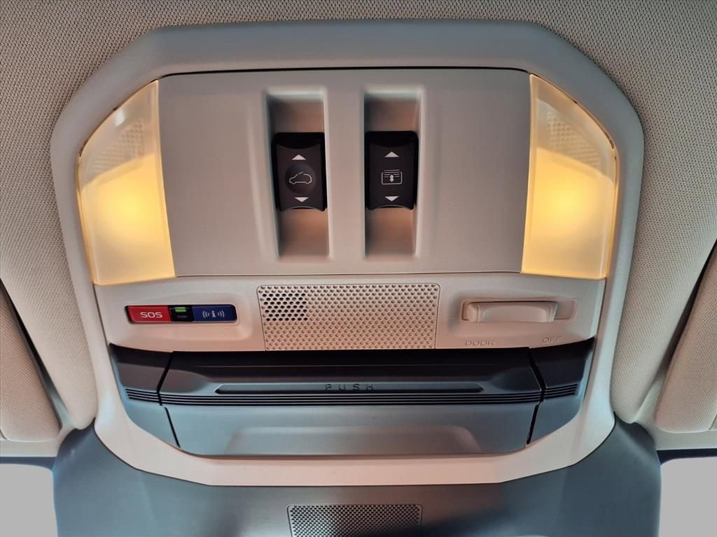 Used 2024 Subaru Ascent Onyx Edition image 16