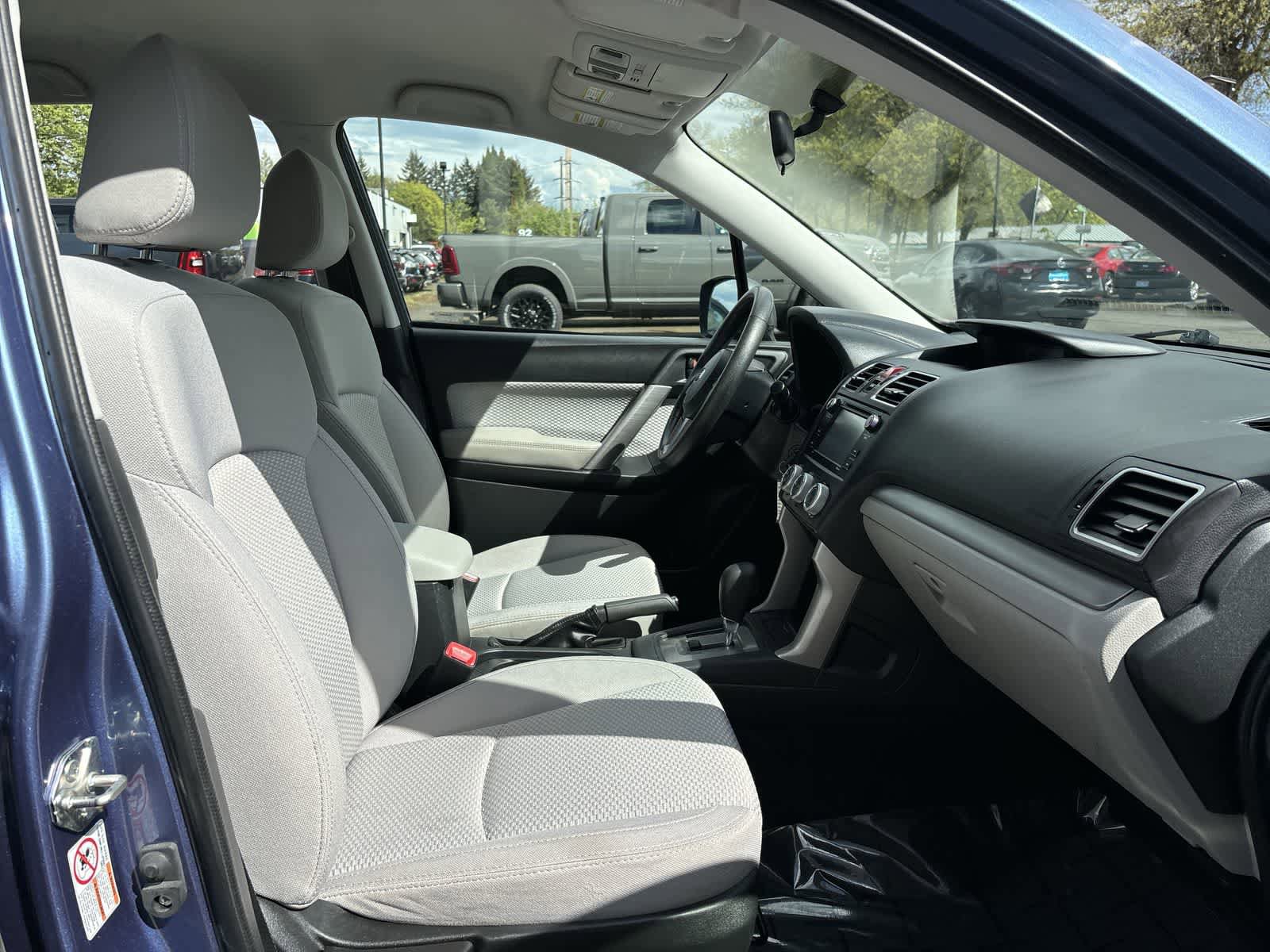 Used 2018 Subaru Forester 2.5i w/ Alloy Wheel Package AWD/4WD image 4