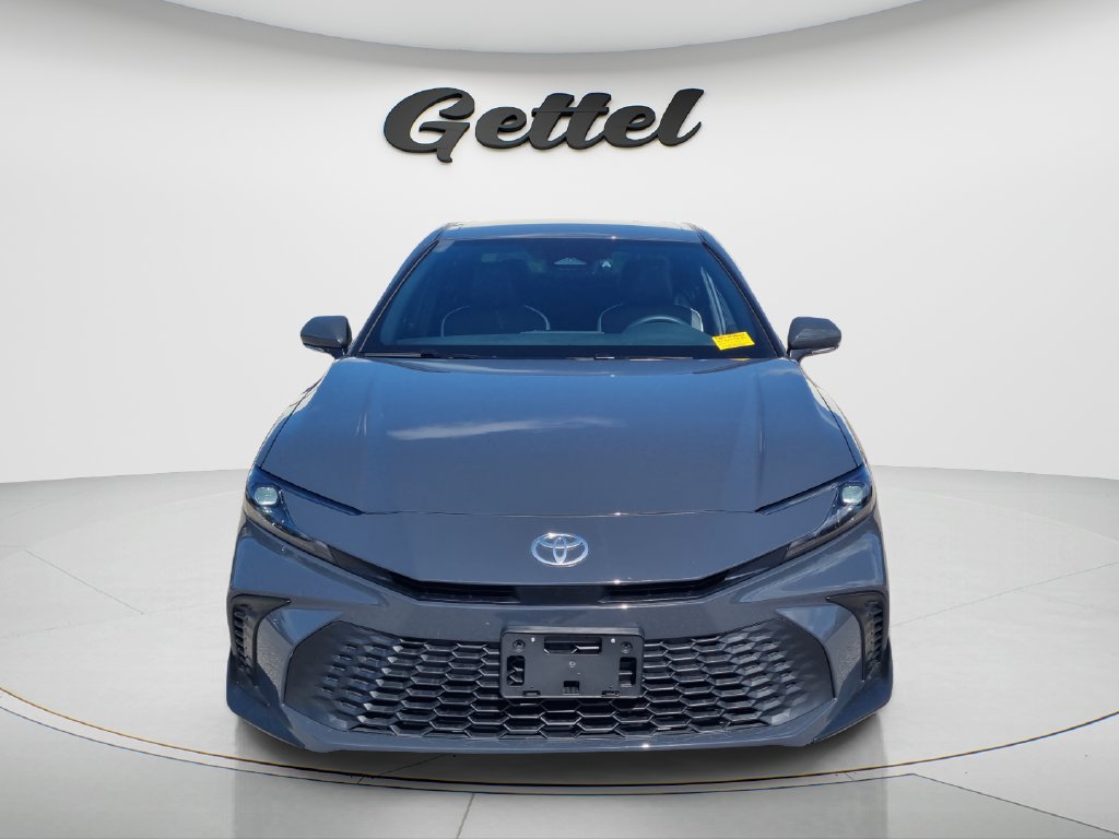 Used 2025 Toyota Camry LE FWD image 8