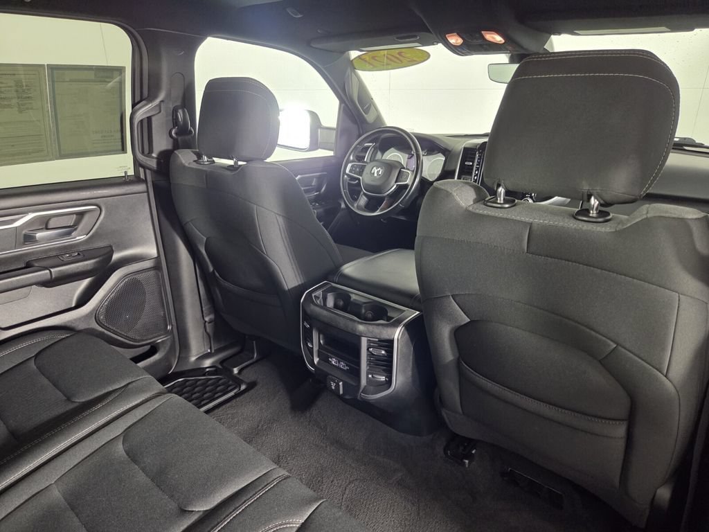 Used 2021 RAM 1500 Big Horn RWD image 31