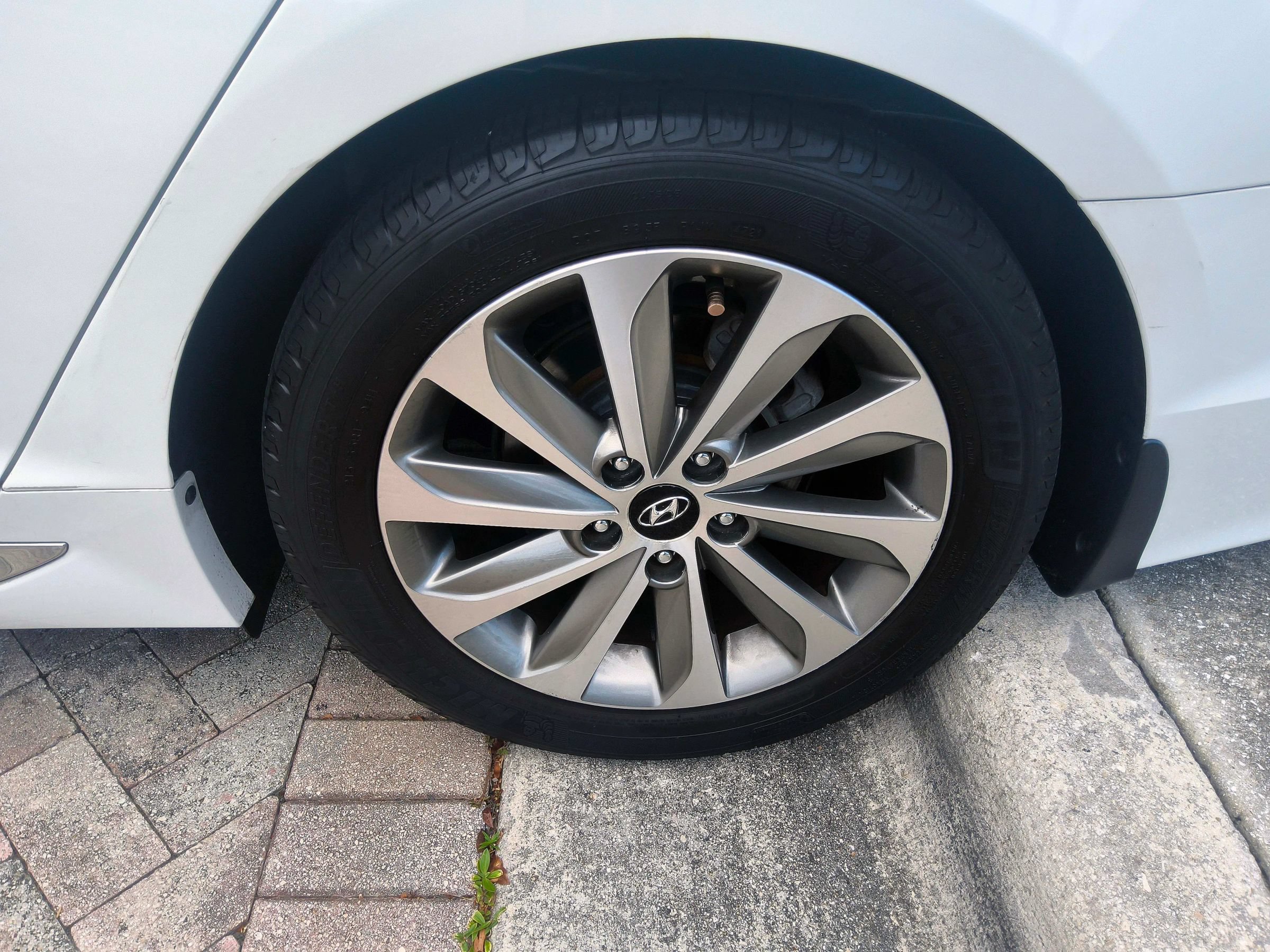Used 2016 Hyundai Sonata Sport w/ Option Group 02 FWD image 47