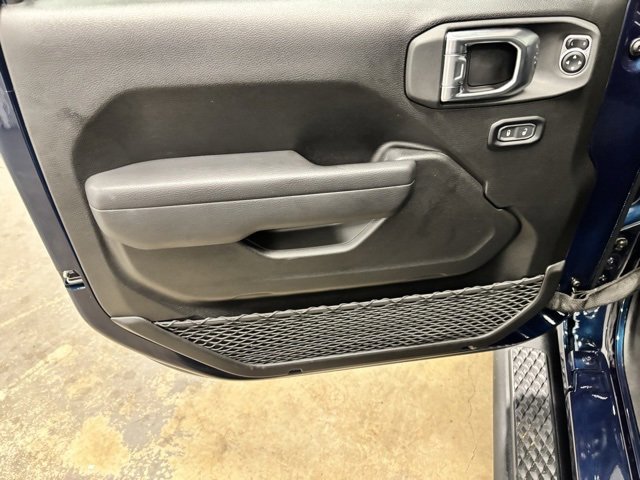 Used 2025 Jeep Gladiator Sport image 17