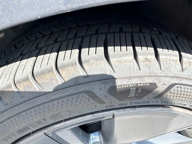 Used 2021 Tesla Model 3 Long Range AWD/4WD image 26