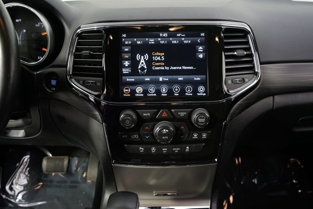Used 2021 Jeep Grand Cherokee Laredo X AWD/4WD image 27