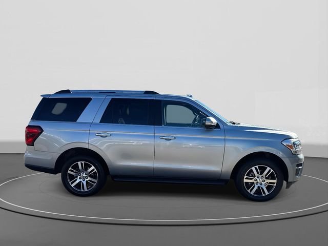 Used 2023 Ford Expedition Limited image 5