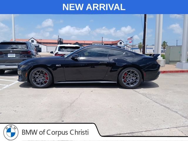 Used 2025 Ford Mustang GT Premium w/ GT Performance Package RWD image 6