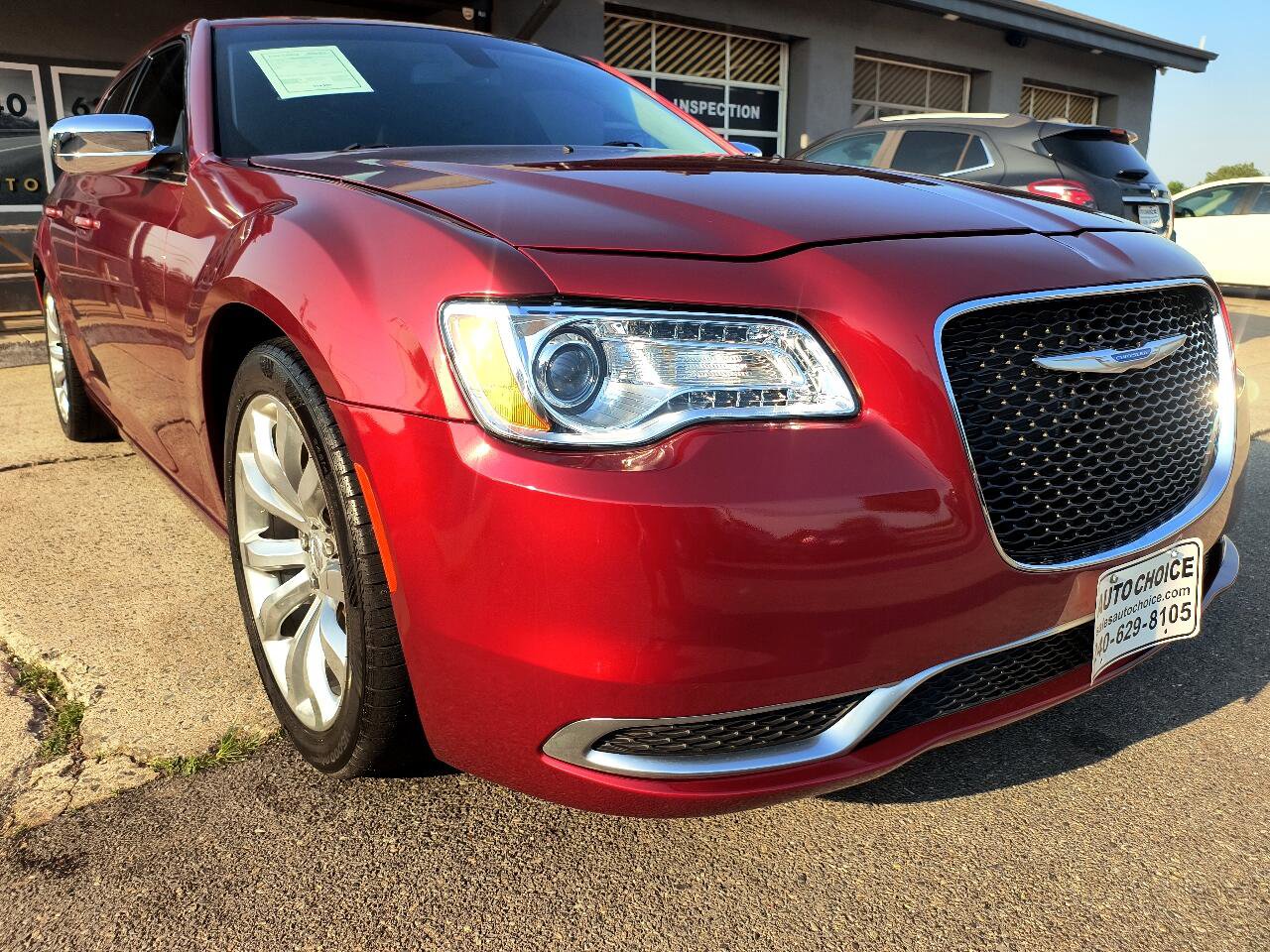 Used 2019 Chrysler 300 Touring w/ Chrome Appearance Package image 26