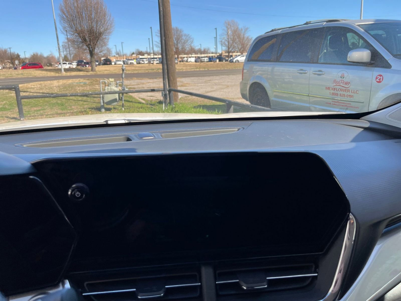 Used 2025 Chevrolet Trax LT image 17