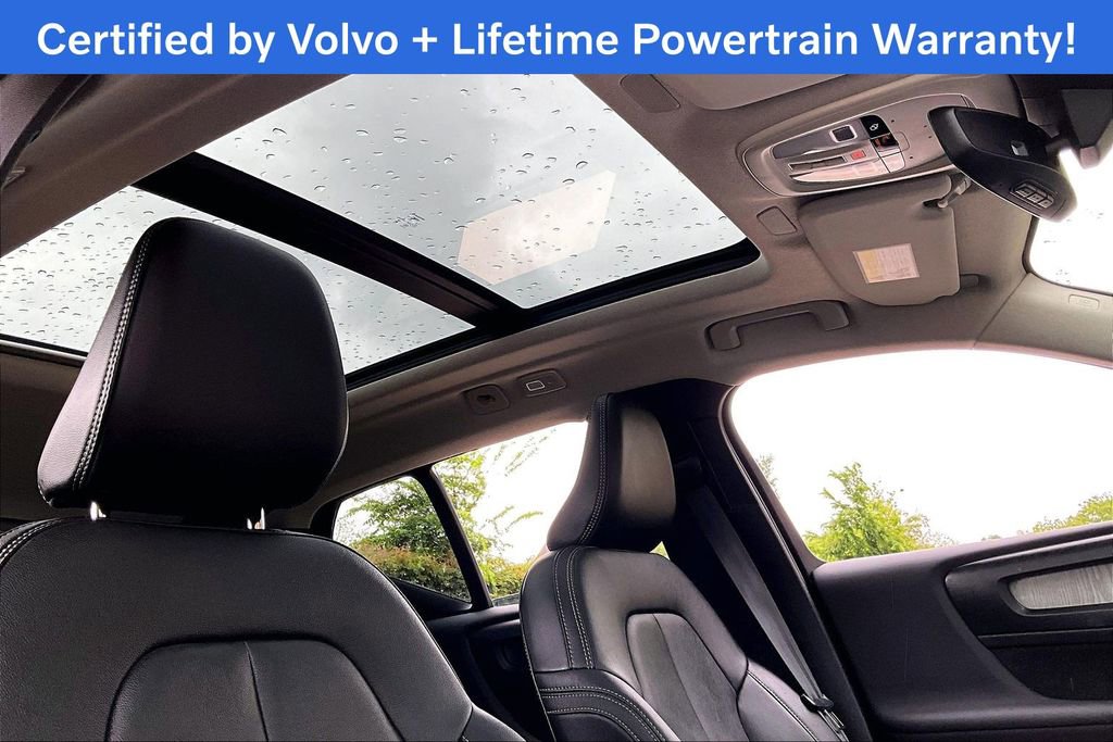 Certified 2026 Volvo XC40 B5 Plus image 22