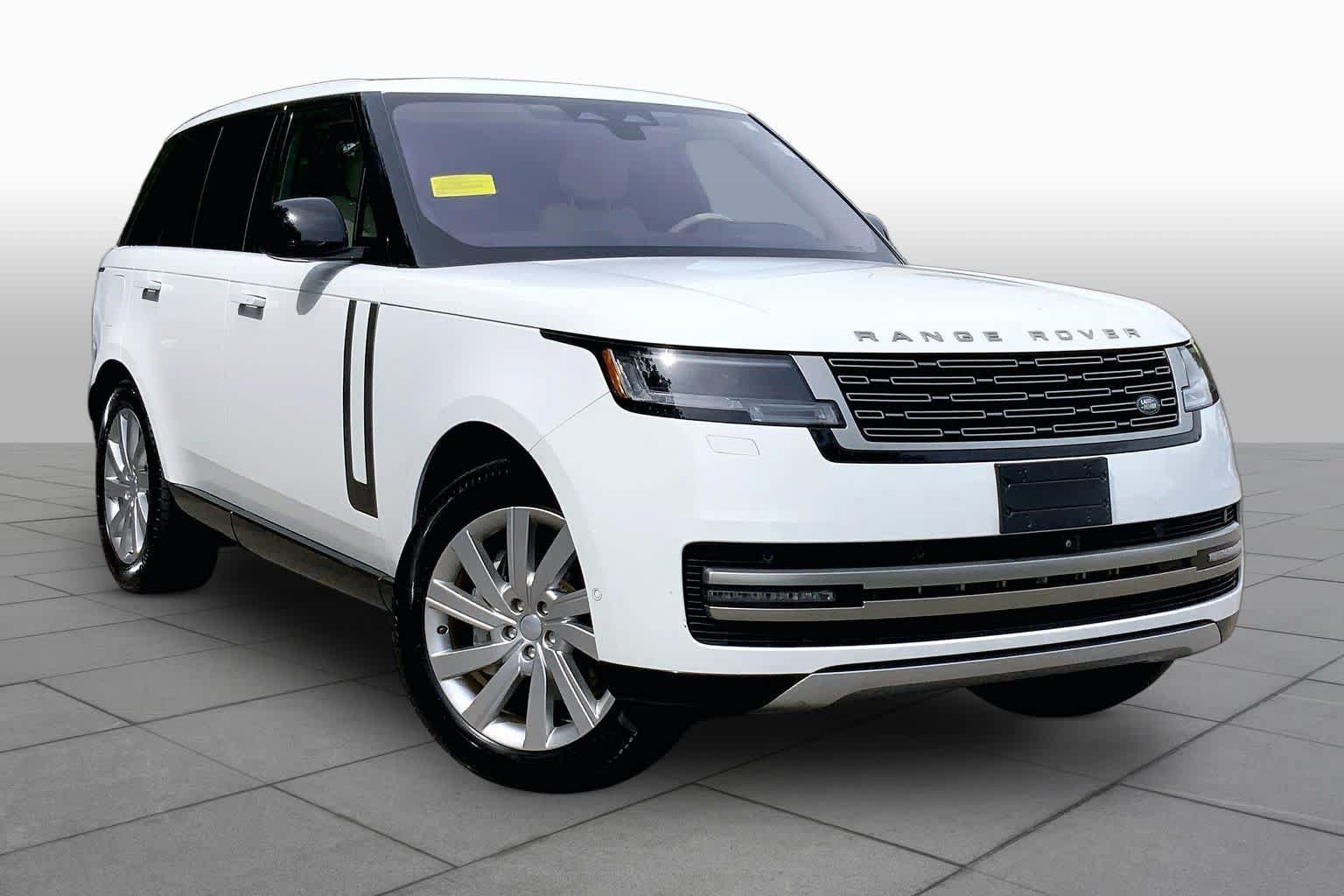 Used 2023 Land Rover Range Rover SE AWD/4WD image 3