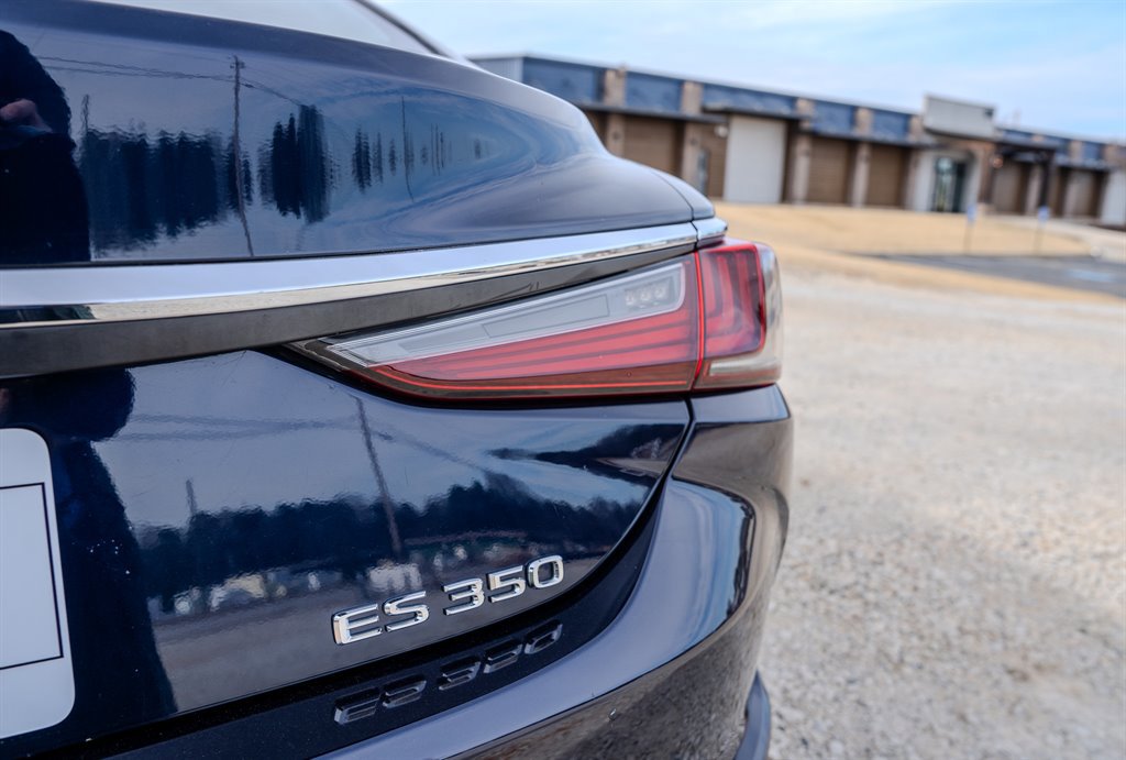 Used 2020 Lexus ES 350 image 11
