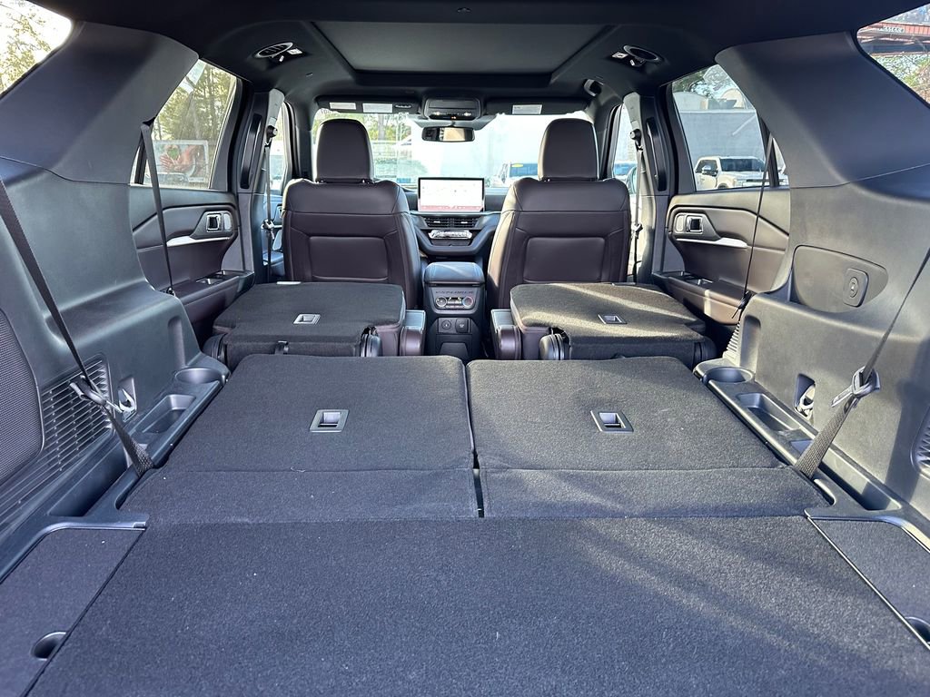 New 2025 Ford Explorer Platinum image 51