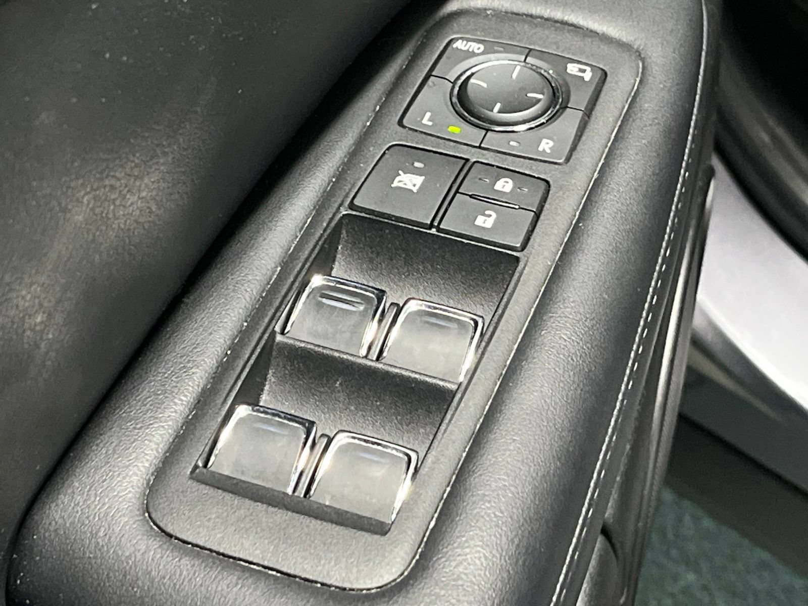 Used 2022 Lexus RX 350 AWD w/ Premium Package image 36