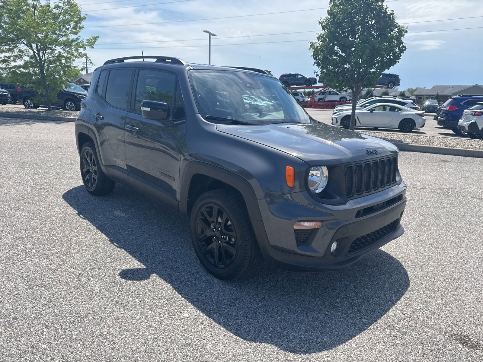 Used 2023 Jeep Renegade Altitude w/ Convenience Group I AWD/4WD image 8