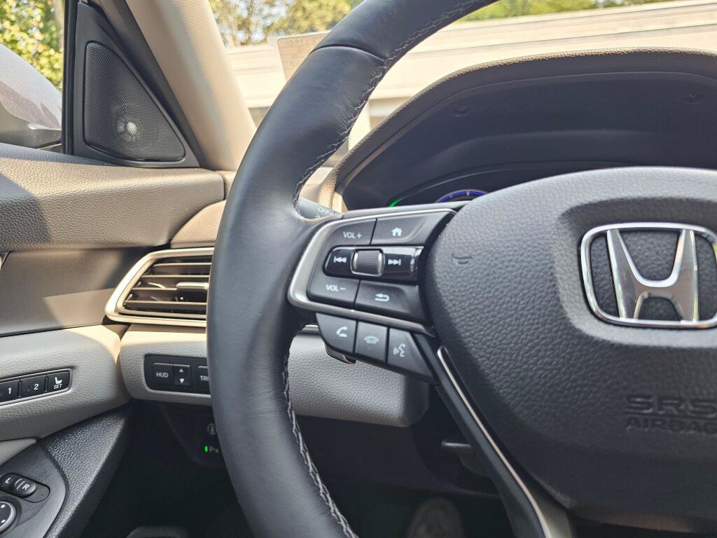 Certified 2018 Honda Accord Touring image 33