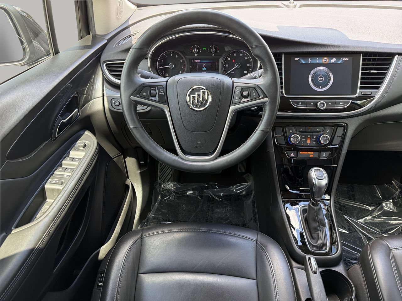 Used 2020 Buick Encore Essence FWD image 11