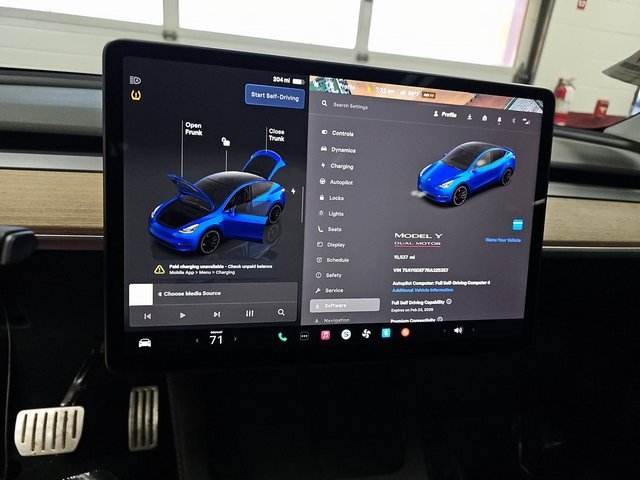 Used 2024 Tesla Model Y Performance image 5