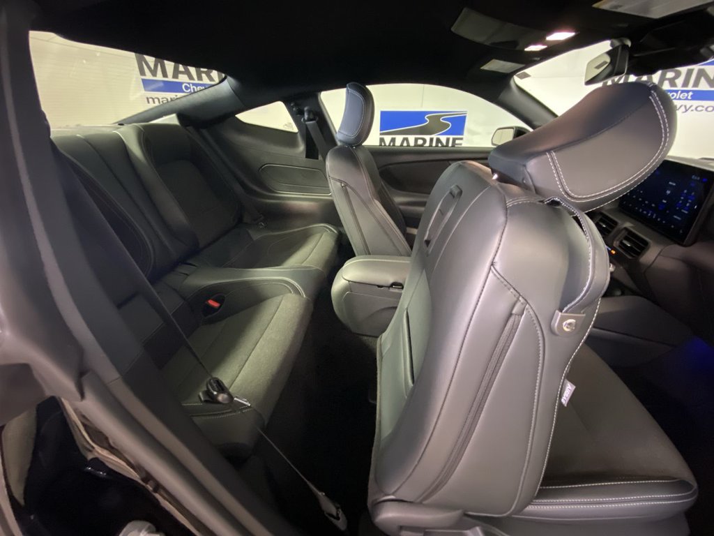 Used 2025 Ford Mustang GT RWD image 30