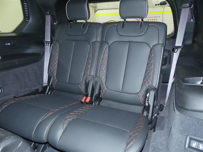 Used 2023 Jeep Grand Cherokee L Summit AWD/4WD image 5
