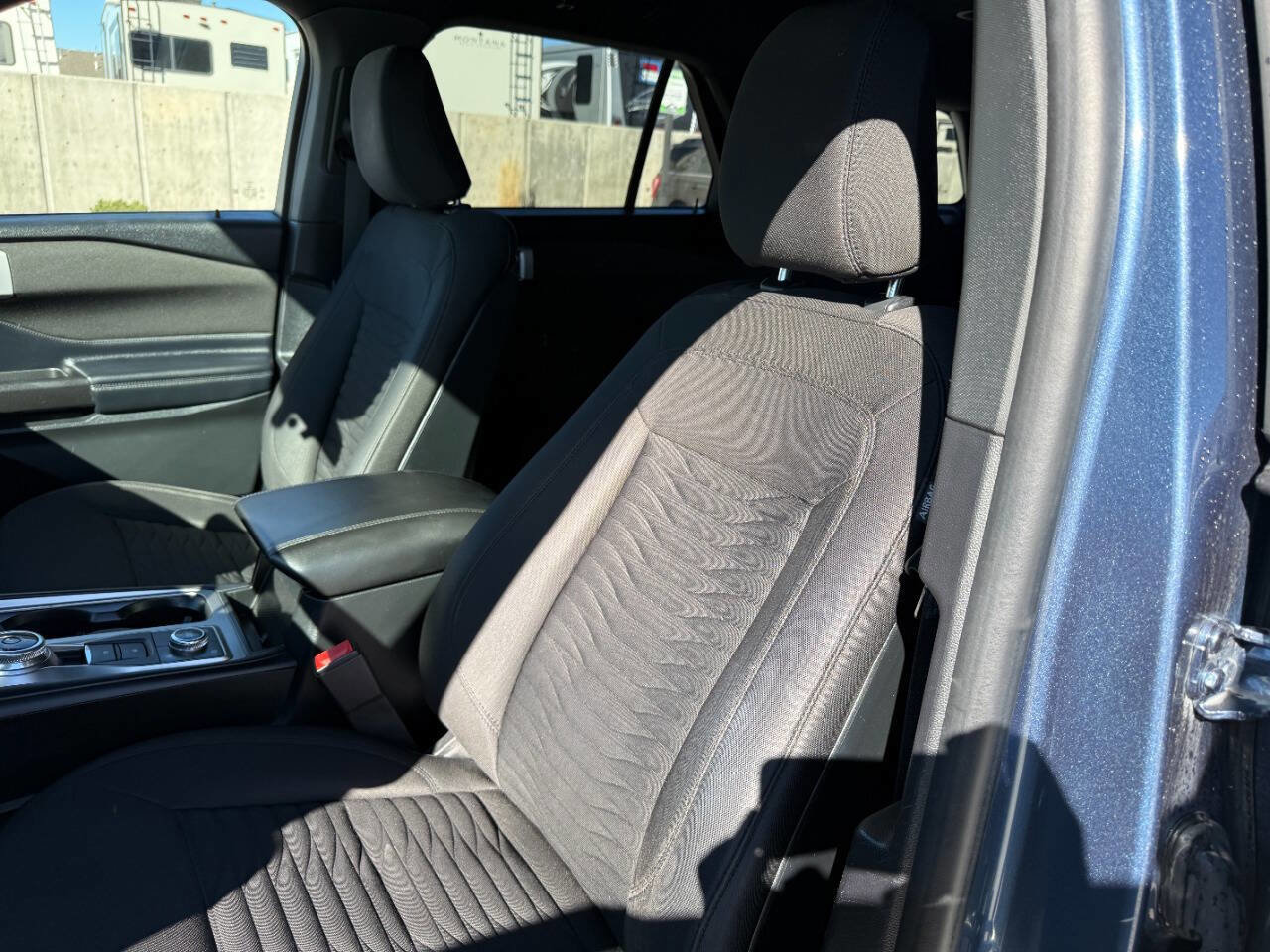 Used 2020 Ford Explorer XLT w/ Comfort Package image 19