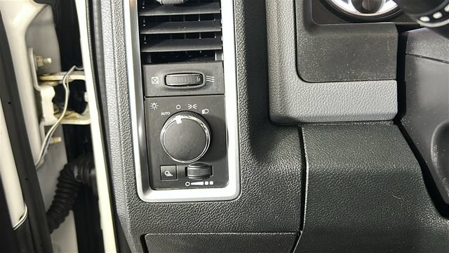 Used 2015 RAM 2500 SLT AWD/4WD image 19