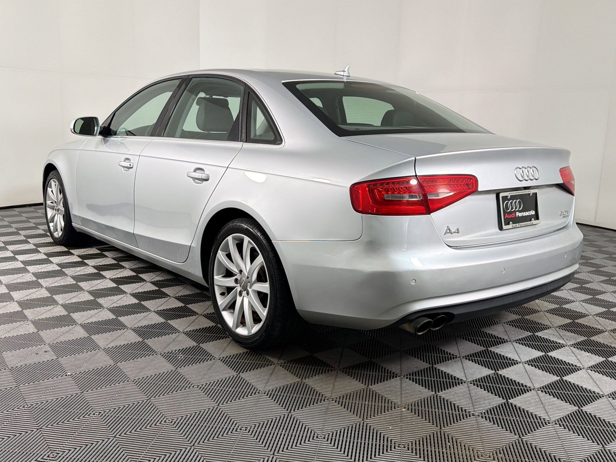 Used 2013 Audi A4 2.0T Premium Plus AWD/4WD image 2