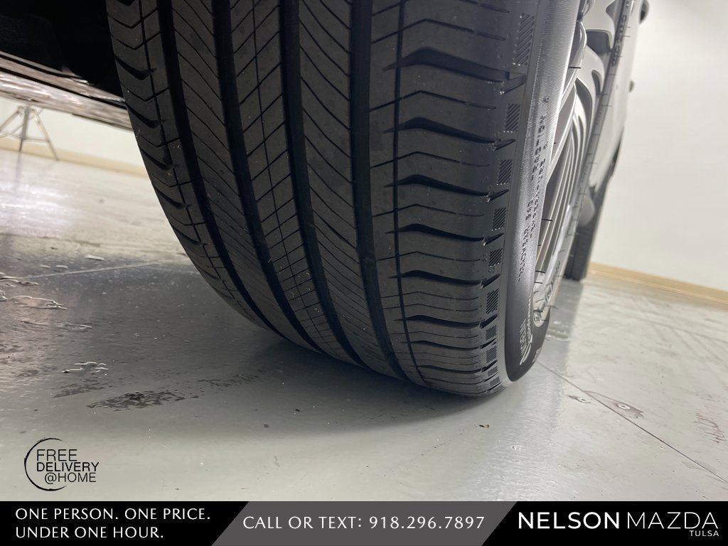 Used 2024 Mercedes-Benz GLC 300 4MATIC image 10