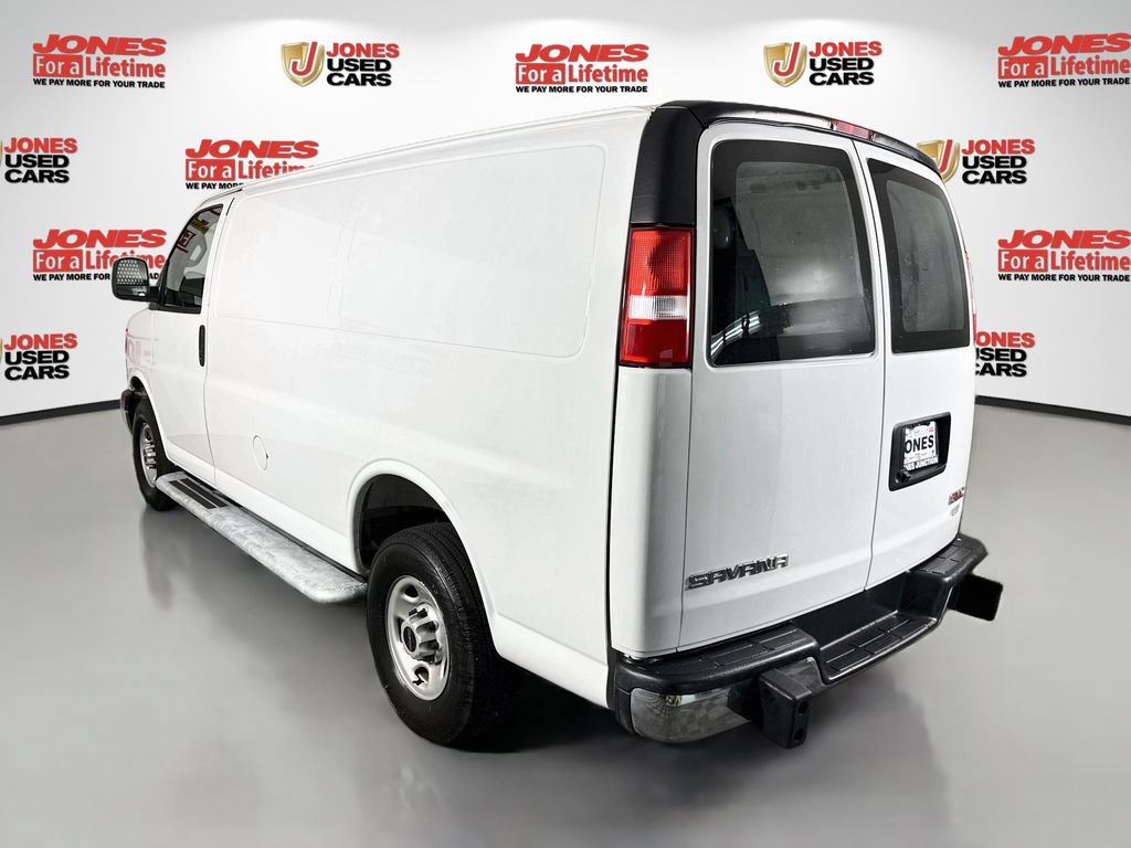 Used 2025 GMC Savana 2500 w/ Driver Convenience Package RWD image 2