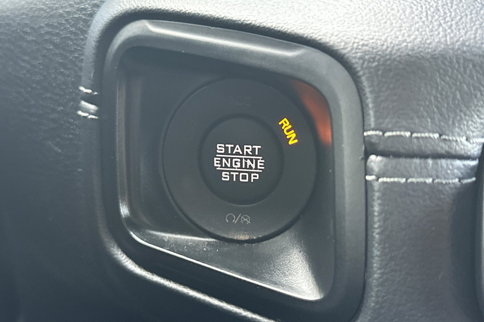 Used 2024 Jeep Wrangler Unlimited Rubicon AWD/4WD image 21