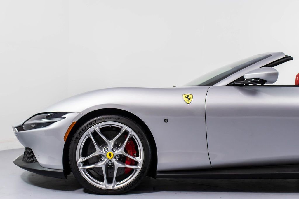 Certified 2025 Ferrari Roma Spider image 28