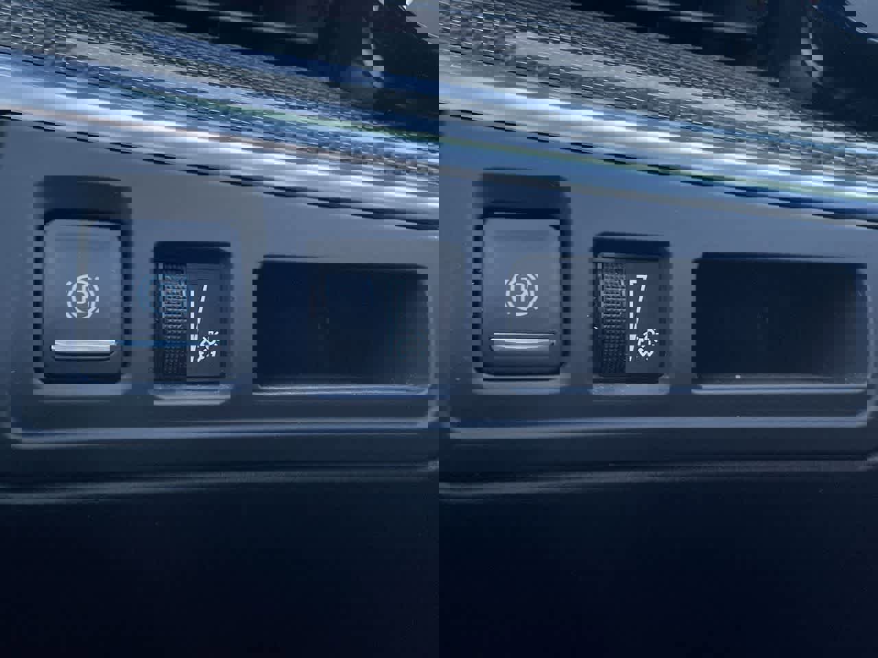 Certified 2022 Cadillac XT5 Sportv image 29