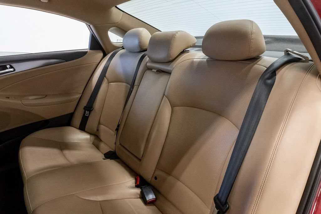 Used 2014 Hyundai Sonata Limited w/ Panoramic Sunroof Package 02 FWD image 26