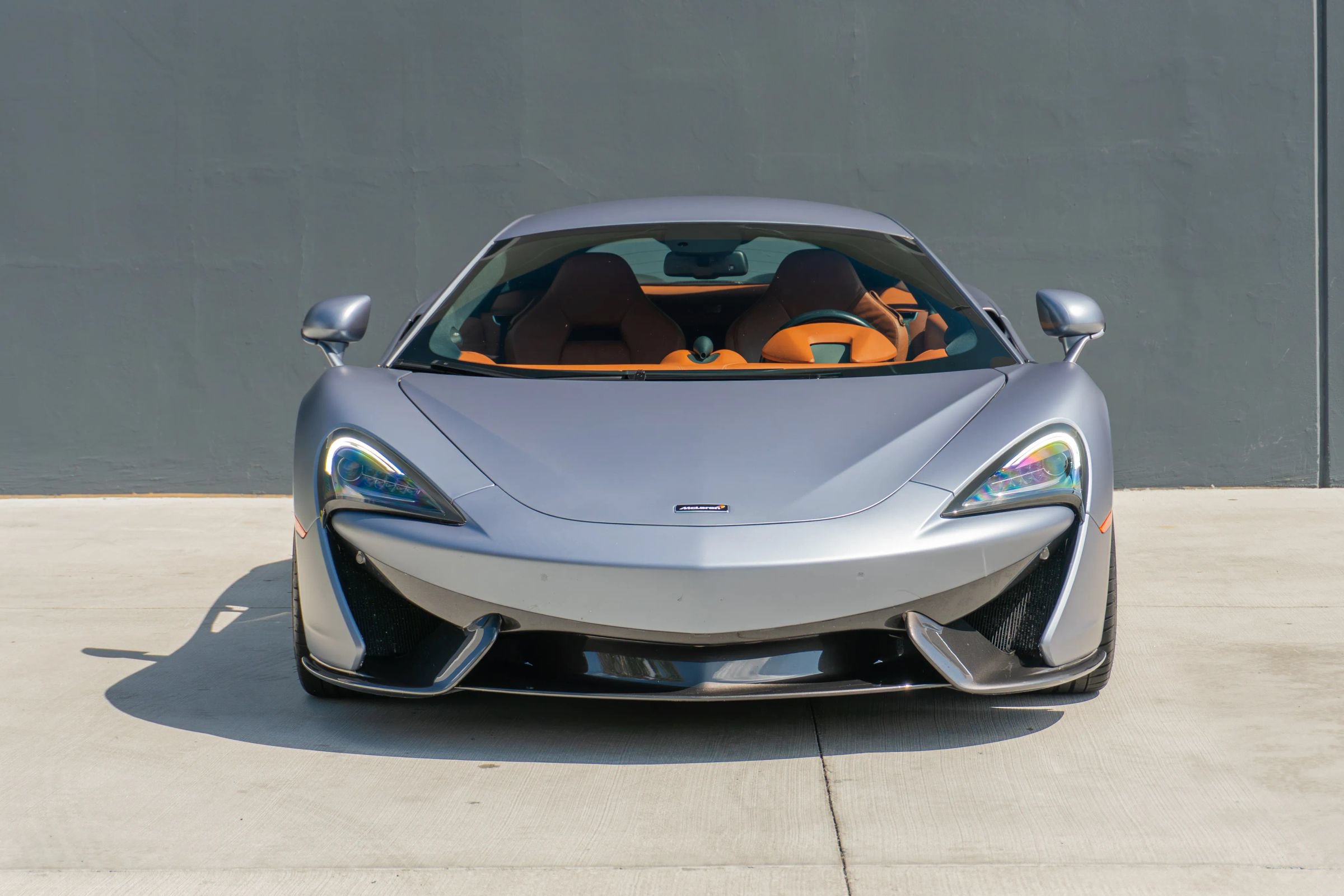 Used 2017 McLaren 570S Coupe RWD image 4