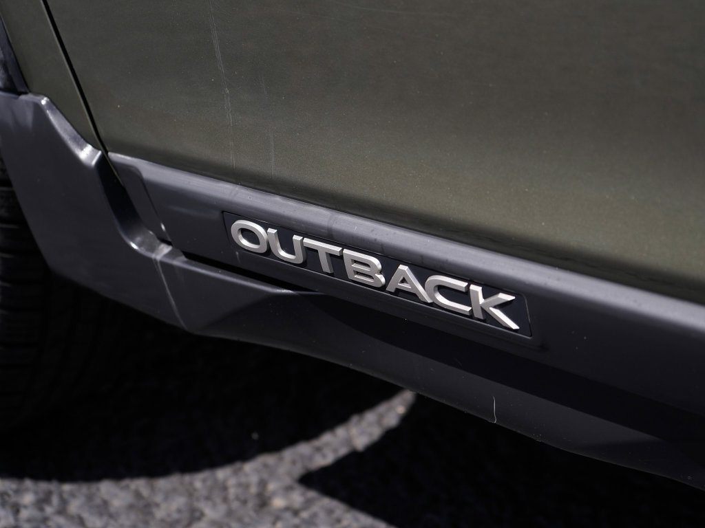 Used 2015 Subaru Outback 2.5i Premium AWD/4WD image 7
