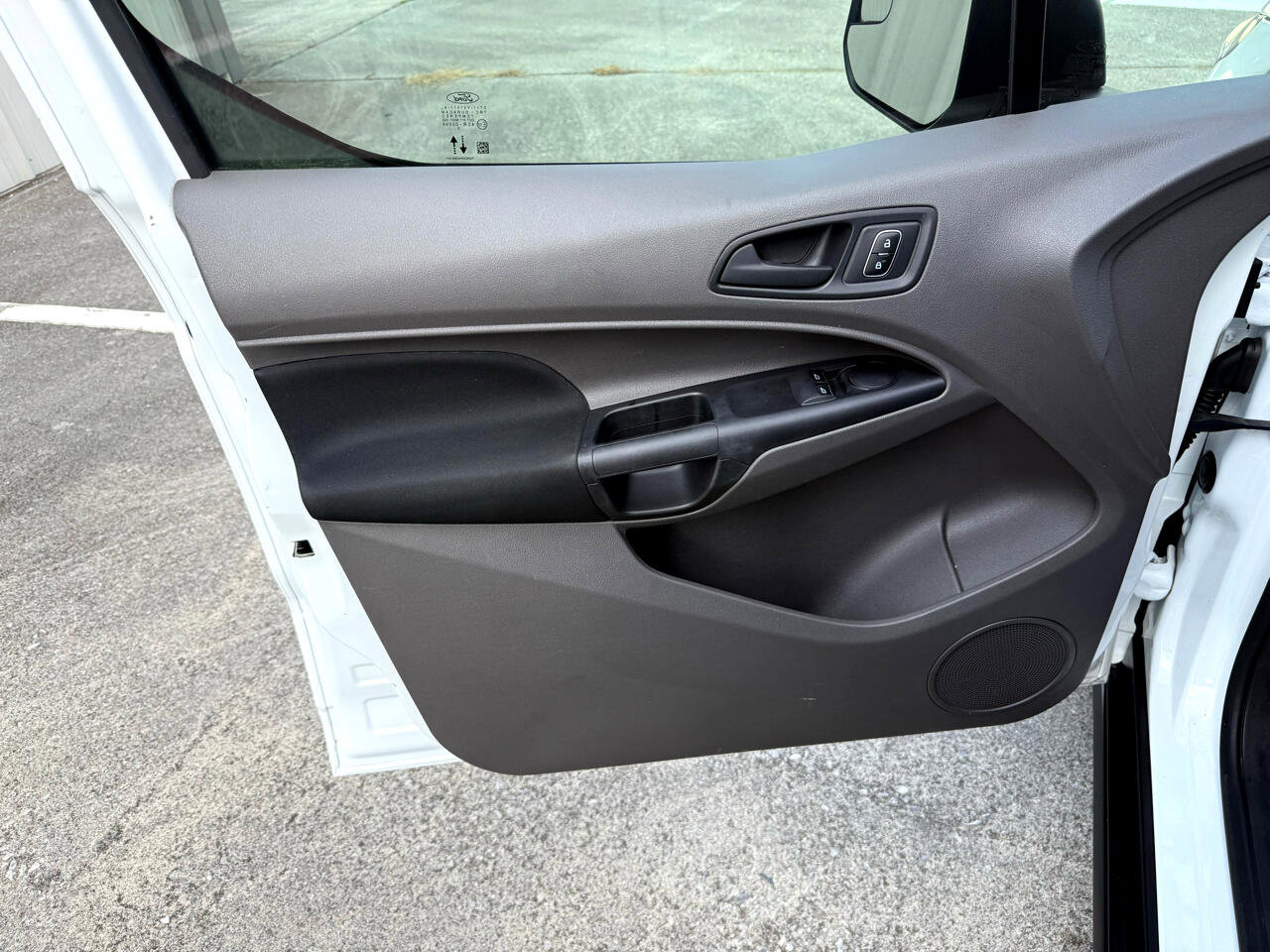 Used 2021 Ford Transit Connect XL image 22