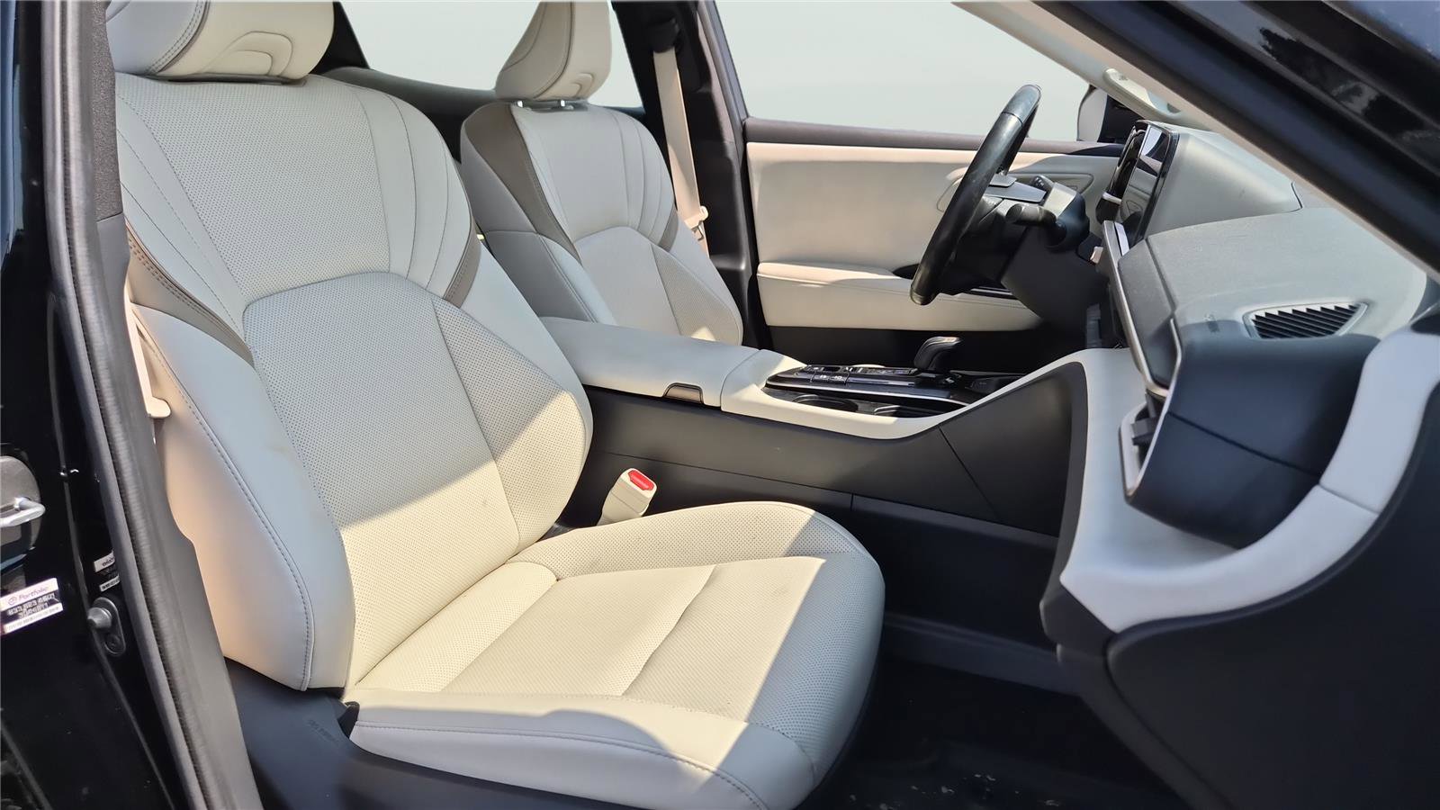 Used 2024 Toyota Crown Limited w/ Advanced Technology Package AWD/4WD image 14