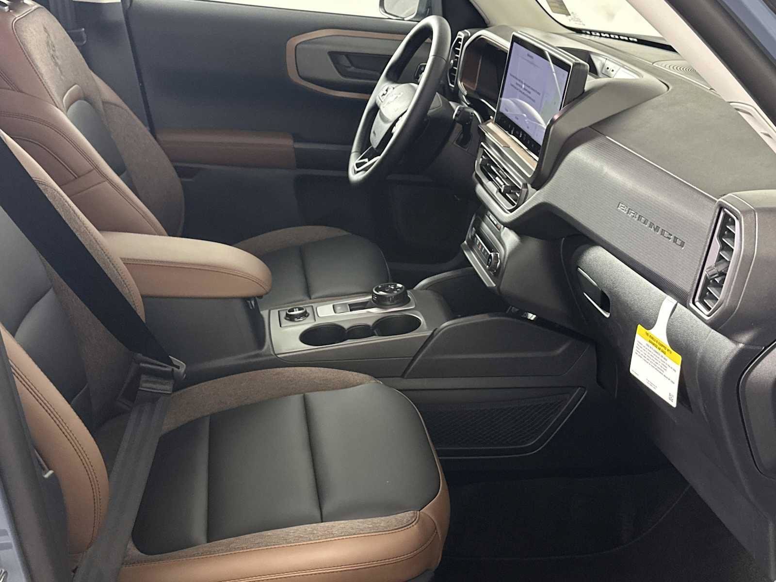 New 2026 Ford Bronco Sport Outer Banks w/ Outer Banks Tech Package+ AWD/4WD image 15