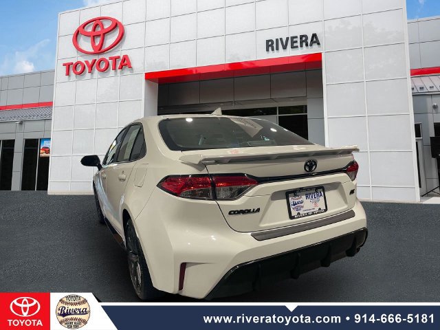 Used 2024 Toyota Corolla SE w/ SE Premium Package FWD image 8
