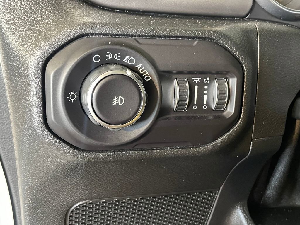 Used 2018 Jeep Wrangler Unlimited Sport S image 11