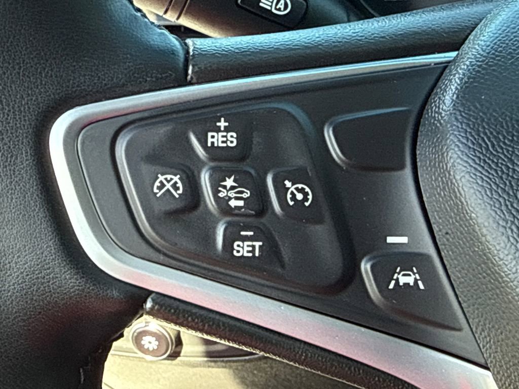 Used 2023 Chevrolet Equinox LT w/ Driver Convenience Package image 25