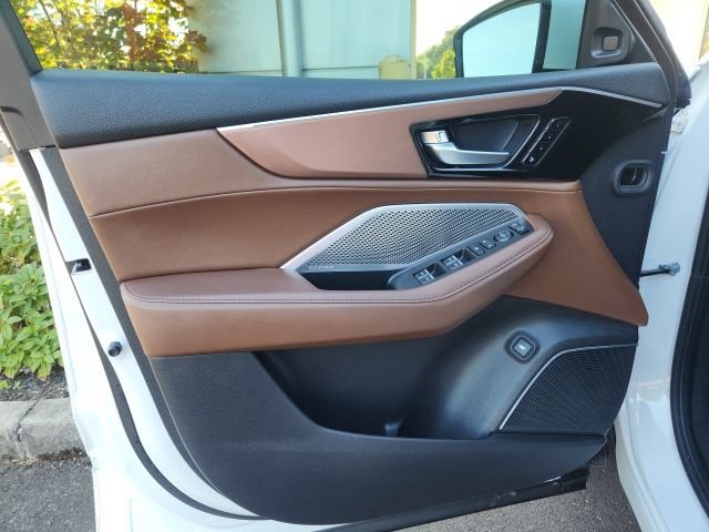 Used 2022 Acura MDX w/ Technology Package FWD image 14
