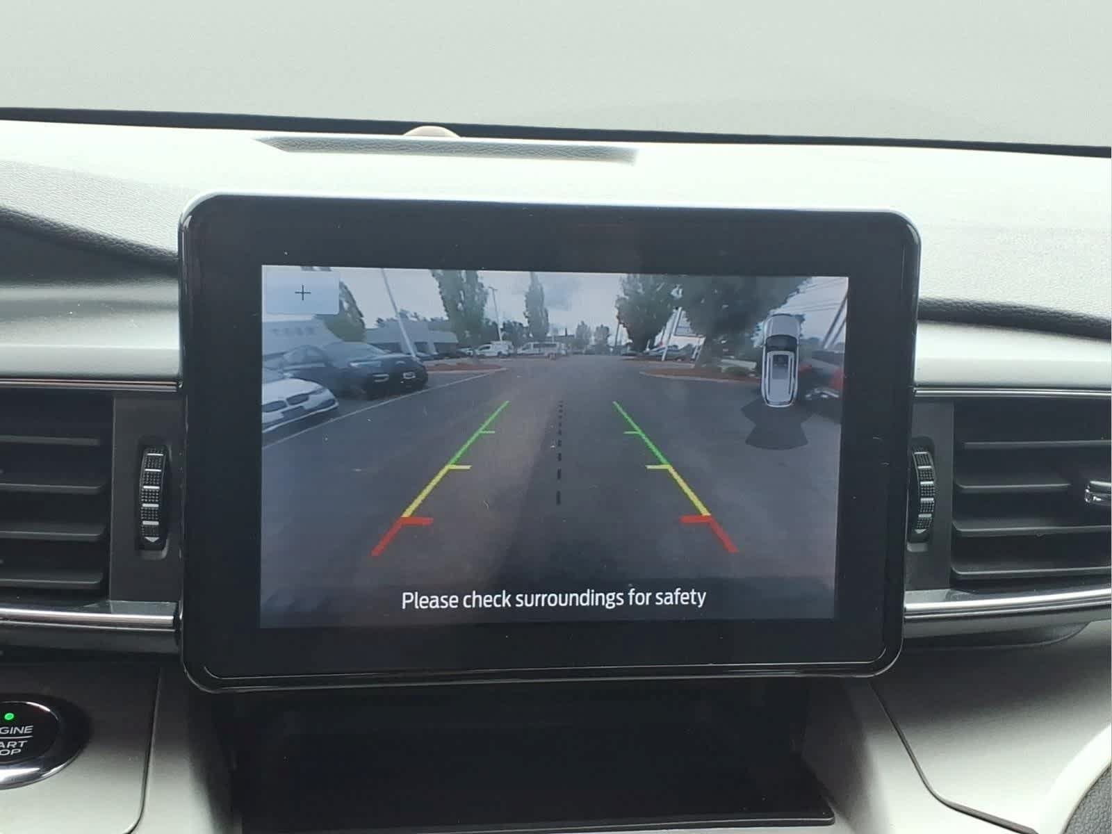 Used 2020 Ford Explorer XLT w/ Equipment Group 202A AWD/4WD image 27