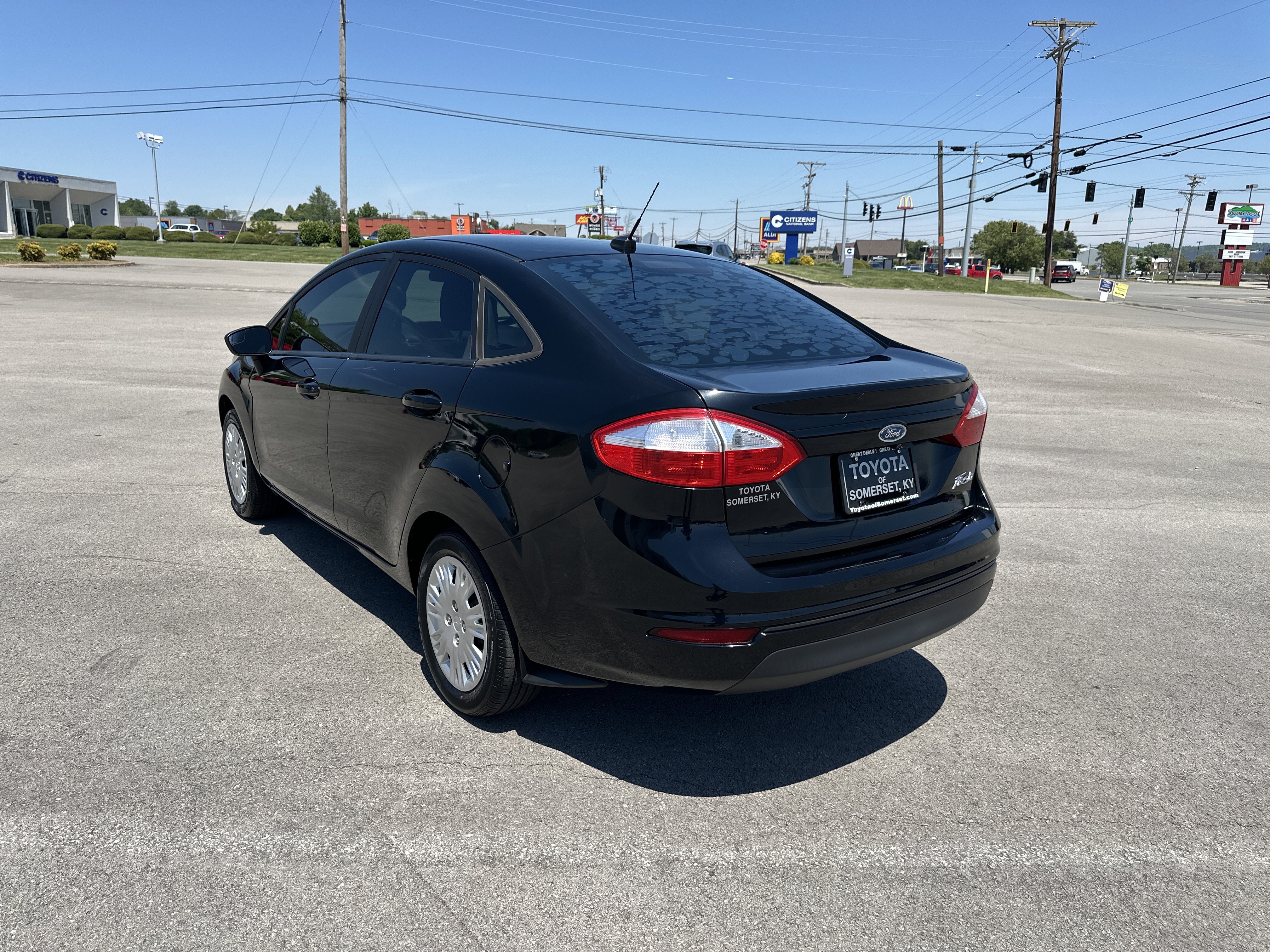 Used 2019 Ford Fiesta S FWD image 5