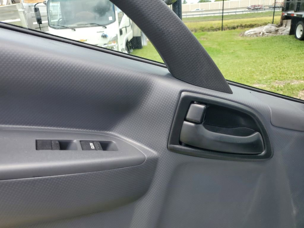 New 2025 Chevrolet Low Cab Forward image 18