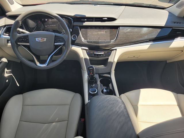 Used 2023 Cadillac XT6 Premium Luxury w/ Technology Package AWD/4WD image 14