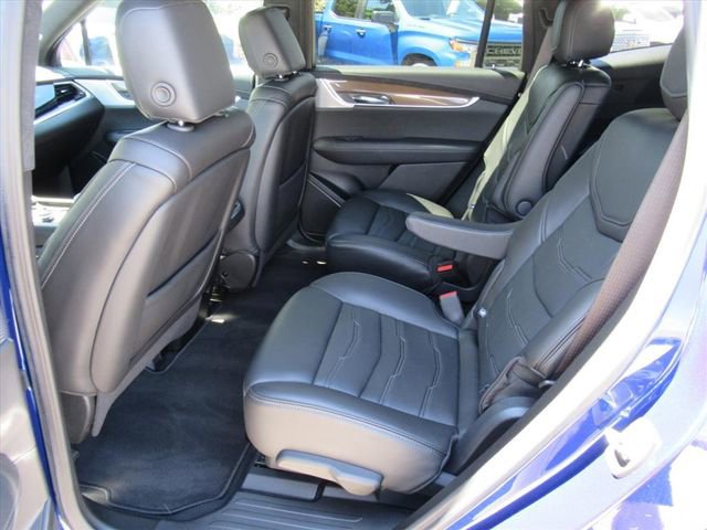 Certified 2024 Cadillac XT6 Sport w/ Platinum Package image 35